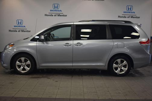 2013 Toyota Sienna LE