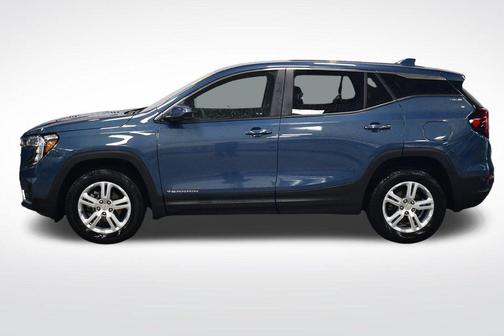 Downpour Metallic 2024 GMC Terrain SLE