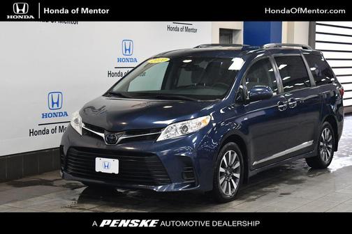 2020 Toyota Sienna LE