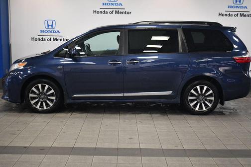 2020 Toyota Sienna LE