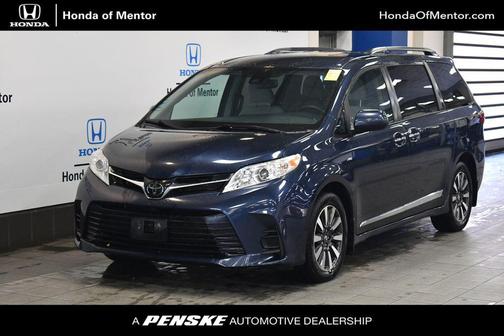 2020 Toyota Sienna LE