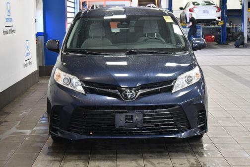 2020 Toyota Sienna LE