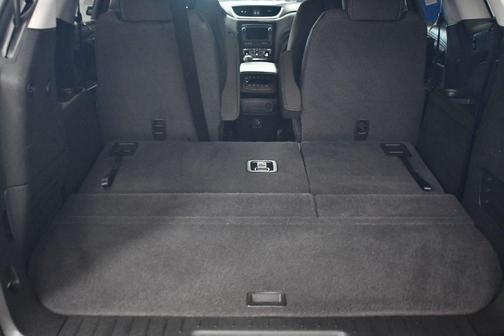 Velvet 2017 Chevrolet Traverse 2LT