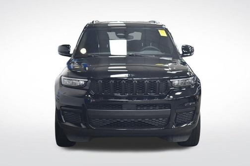Diamond Black Crystal Pearlcoat 2023 Jeep Grand Cherokee L Altitude