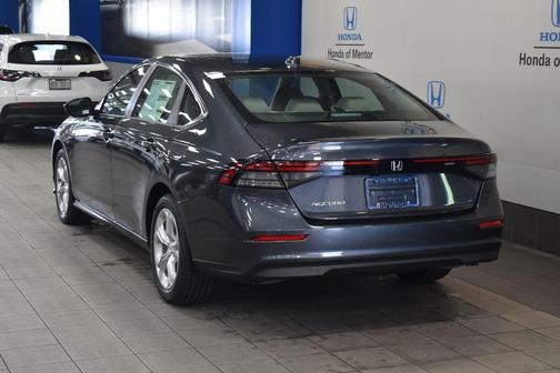 2025 Honda Accord LX 1.5T