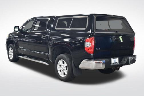 Black 2015 Toyota Tundra SR5