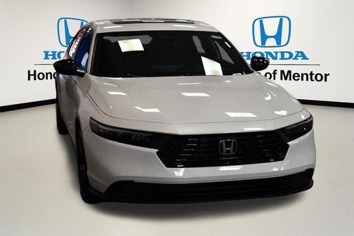 Platinum White Pearl 2026 Honda Accord Hybrid Sport