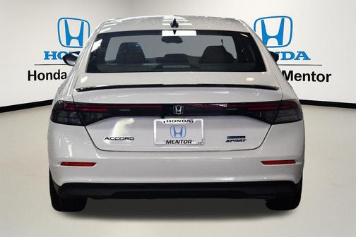 Platinum White Pearl 2026 Honda Accord Hybrid Sport