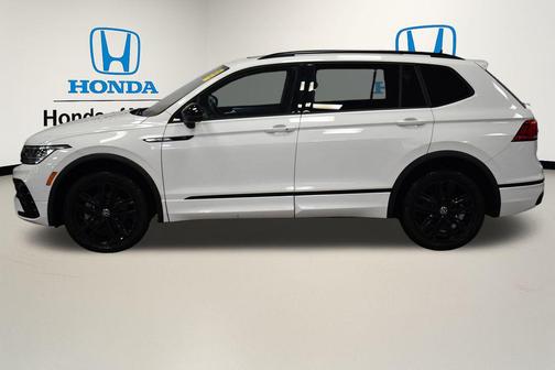 2022 Volkswagen Tiguan 2.0T SE R-Line Black 4MOTION