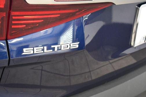Ocean Blue 2022 Kia Seltos S