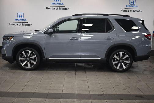 2025 Honda Pilot Touring 8-Passenger