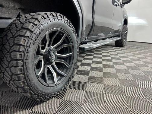 Onyx Black 2022 GMC Sierra 1500 Denali