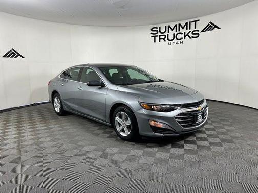 Sterling Gray Metallic 2024 Chevrolet Malibu 1LS