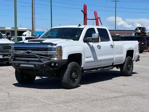 Summit White 2019 Chevrolet Silverado 3500 LTZ