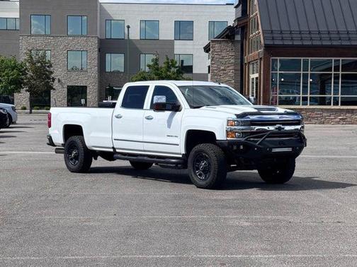 Summit White 2019 Chevrolet Silverado 3500 LTZ