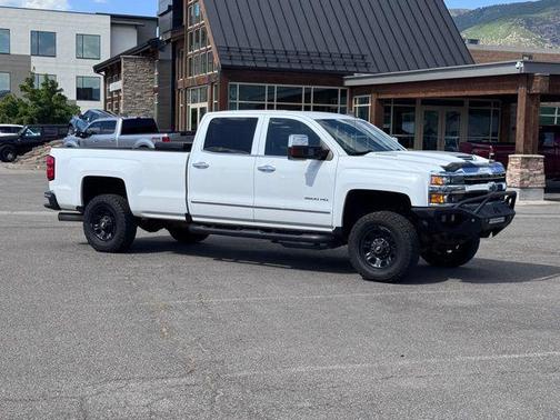 Summit White 2019 Chevrolet Silverado 3500 LTZ