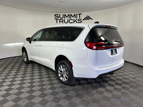Bright White Clearcoat 2024 Chrysler Pacifica Touring L