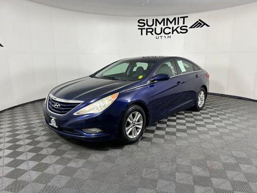 3u 2013 Hyundai SONATA GLS