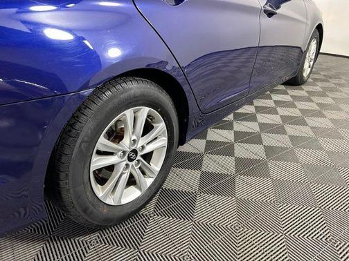 3u 2013 Hyundai SONATA GLS