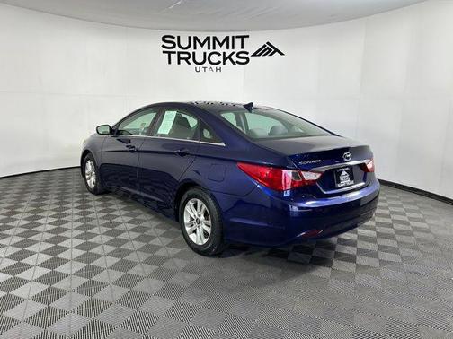 3u 2013 Hyundai SONATA GLS