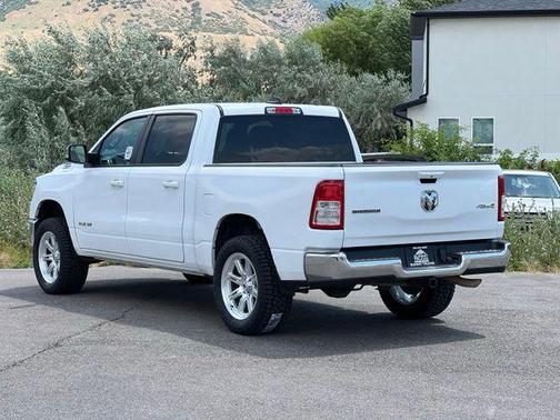 Bright White Clearcoat 2022 RAM 1500 Big Horn/Lone Star