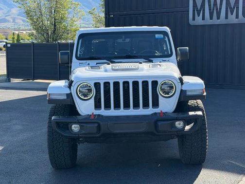 Bright White Clearcoat 2021 Jeep Gladiator Rubicon