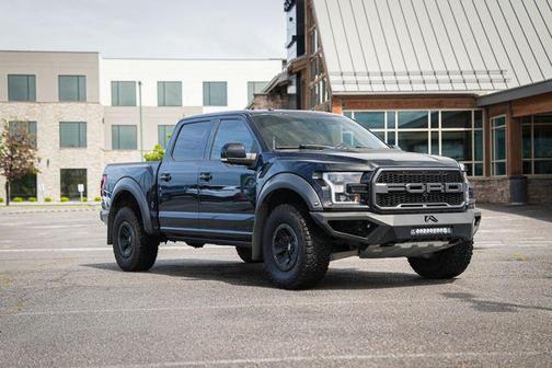 Shadow Black 2018 Ford F-150 Raptor