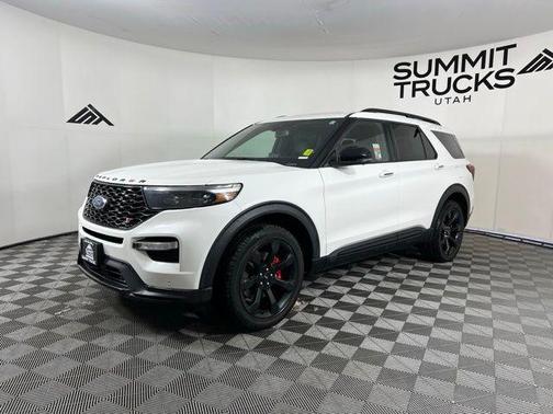 Star White Metallic Tri-Coat 2022 Ford Explorer ST
