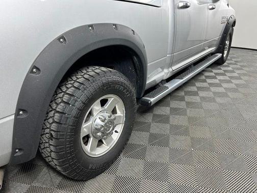 Bright Silver Metallic Clearcoat 2013 RAM 2500 SLT