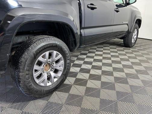 Black 2016 Toyota Tacoma SR5