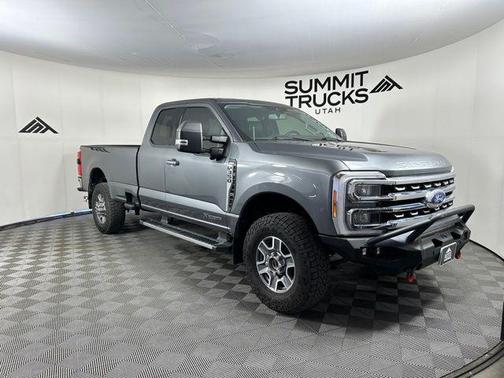 Carbonized Gray Metallic 2023 Ford F-350 Lariat