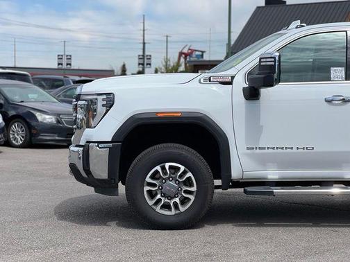 Summit White 2024 GMC Sierra 3500 SLT