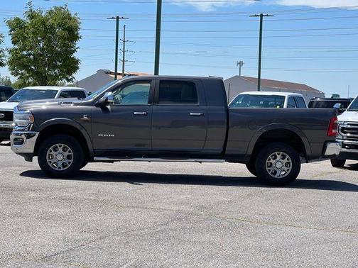 Granite Crystal Metallic Clearcoat 2019 RAM 2500 Laramie Mega Cab 4x4 6'4' Box