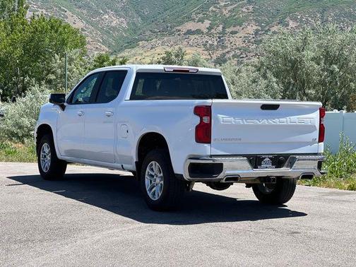 Summit White 2019 Chevrolet Silverado 1500 LT