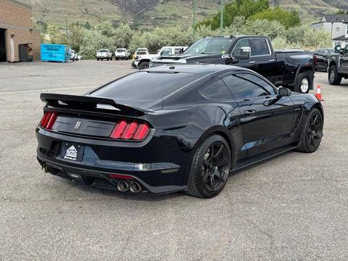 Shadow Black 2020 Ford Shelby GT350 Base