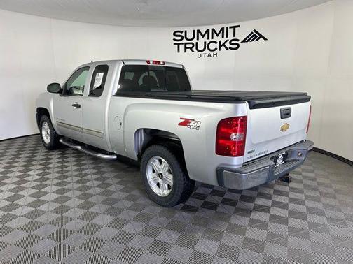 Sheer Silver Metallic 2010 Chevrolet Silverado 1500 LT
