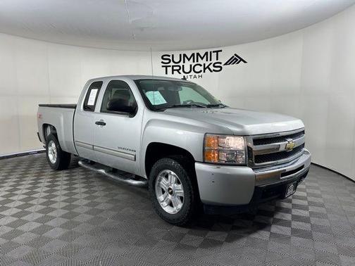 Sheer Silver Metallic 2010 Chevrolet Silverado 1500 LT