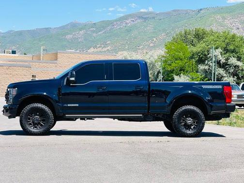 Blue Metallic 2021 Ford F-350 Lariat