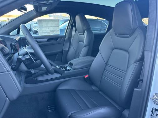 2026 Porsche Cayenne GTS