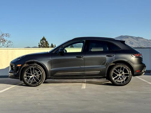 2025 Porsche Macan 