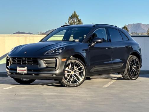 2025 Porsche Macan 