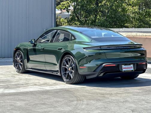 2025 Porsche Taycan GTS