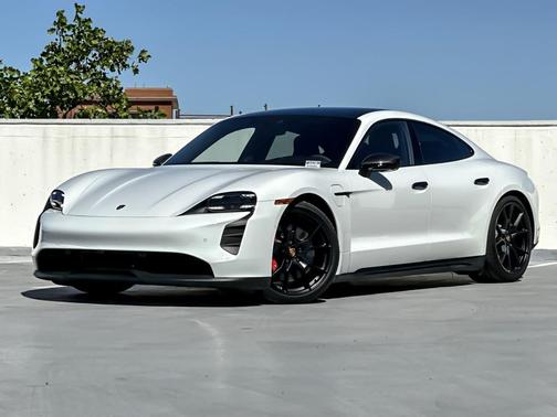 2023 Porsche Taycan GTS