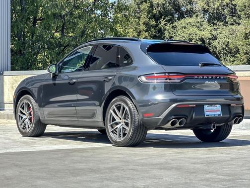 2023 Porsche Macan S