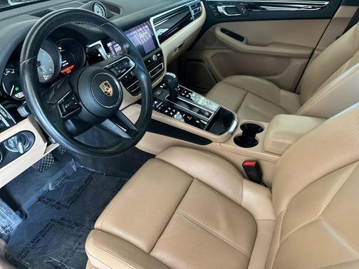 2023 Porsche Macan S