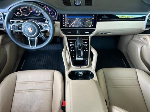 2023 Porsche Cayenne Platinum Edition