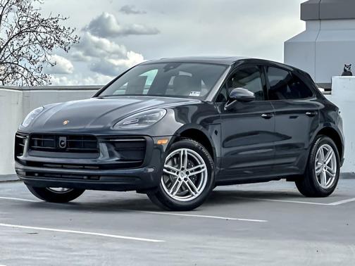 2026 Porsche Macan 