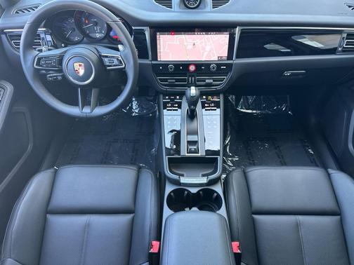 VOLCANO GREY 2026 Porsche Macan Macan