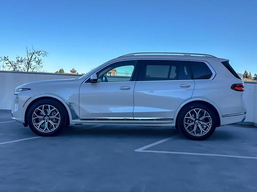 2026 BMW X7 xDrive40i