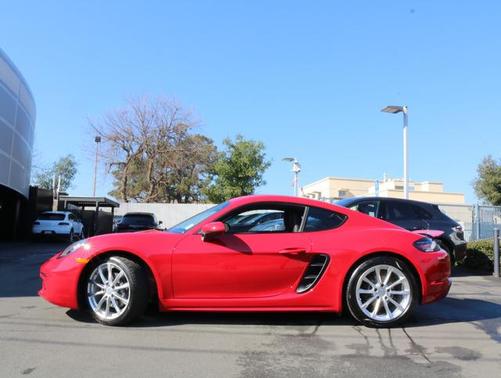 2018 Porsche 718 Cayman Coupe